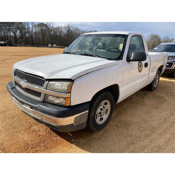 2003 CHEVROLET SILVERADO Pickup Truck