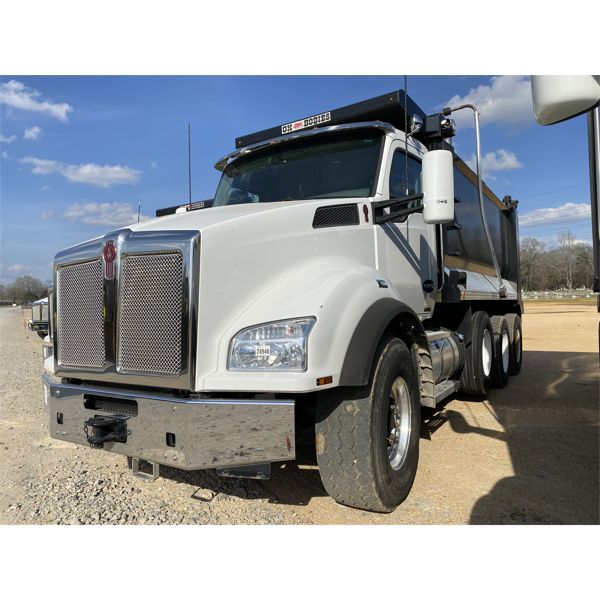 2019 KENWORTH T880 Dump Truck