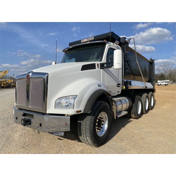 2019 KENWORTH T880 Dump Truck