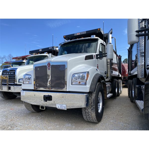 2023 KENWORTH T880S Dump Truck