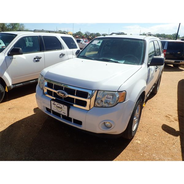 2010 FORD ESCAPE XLT SUV