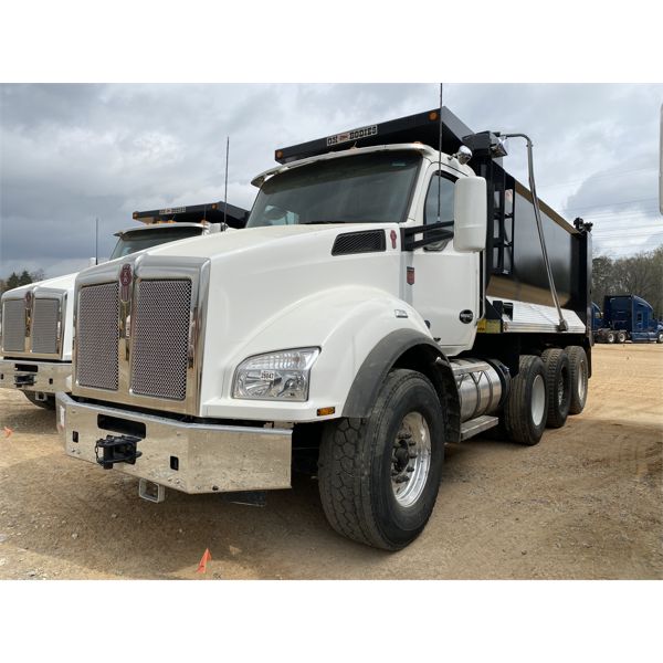 2020 KENWORTH T880 Dump Truck