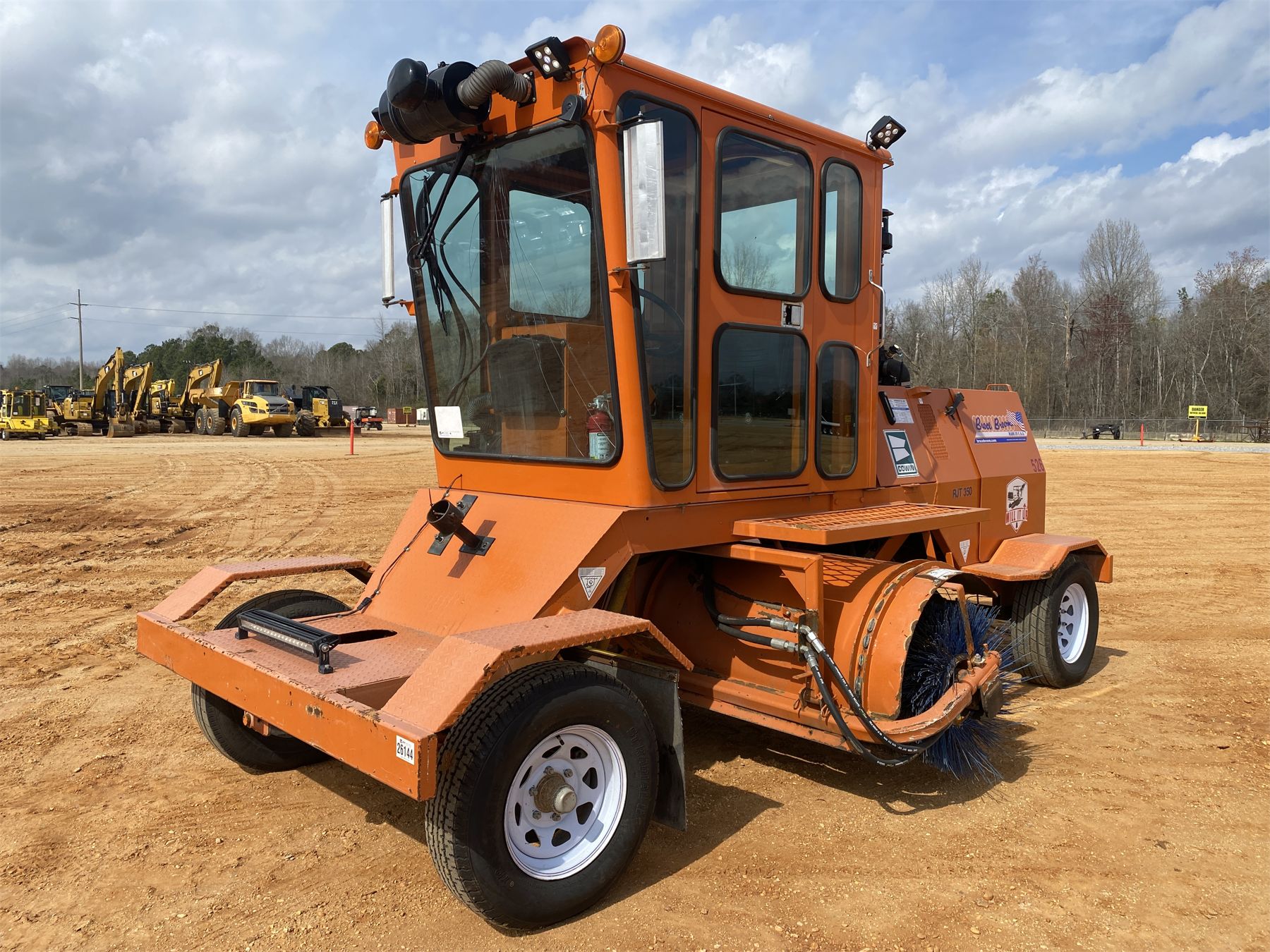 2018 BROCE RJT350 Broom - J.M. Wood Auction Company, Inc.