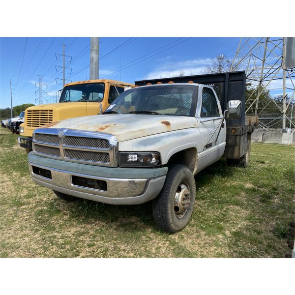 1999 DODGE RAM 3500 Flatbed Truck