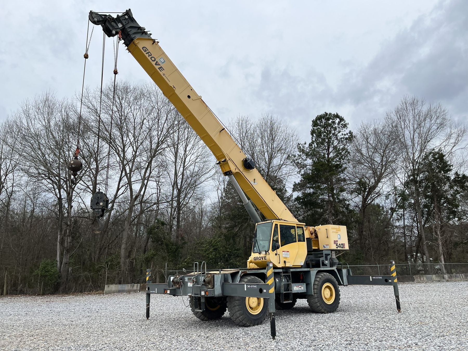 2011 GROVE RT540E Rough Terrain Crane - J.M. Wood Auction Company, Inc.