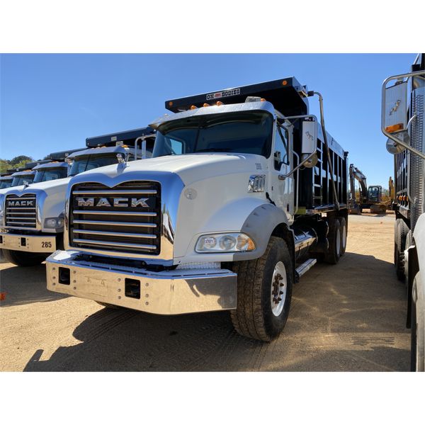 2016 MACK GU813 Dump Truck
