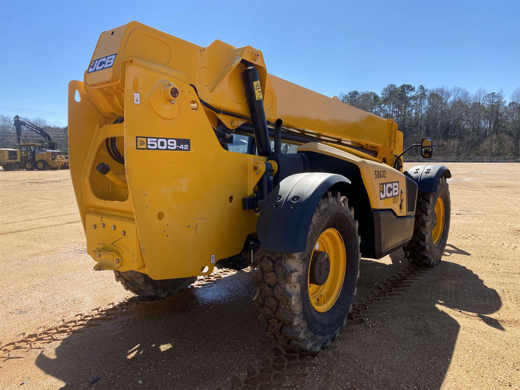 2017 JCB 509-42F Forklift - Telehandler - J.M. Wood Auction Company, Inc.