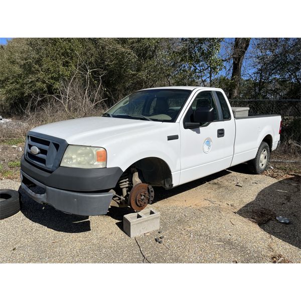 2007 FORD F150 XL Pickup Truck