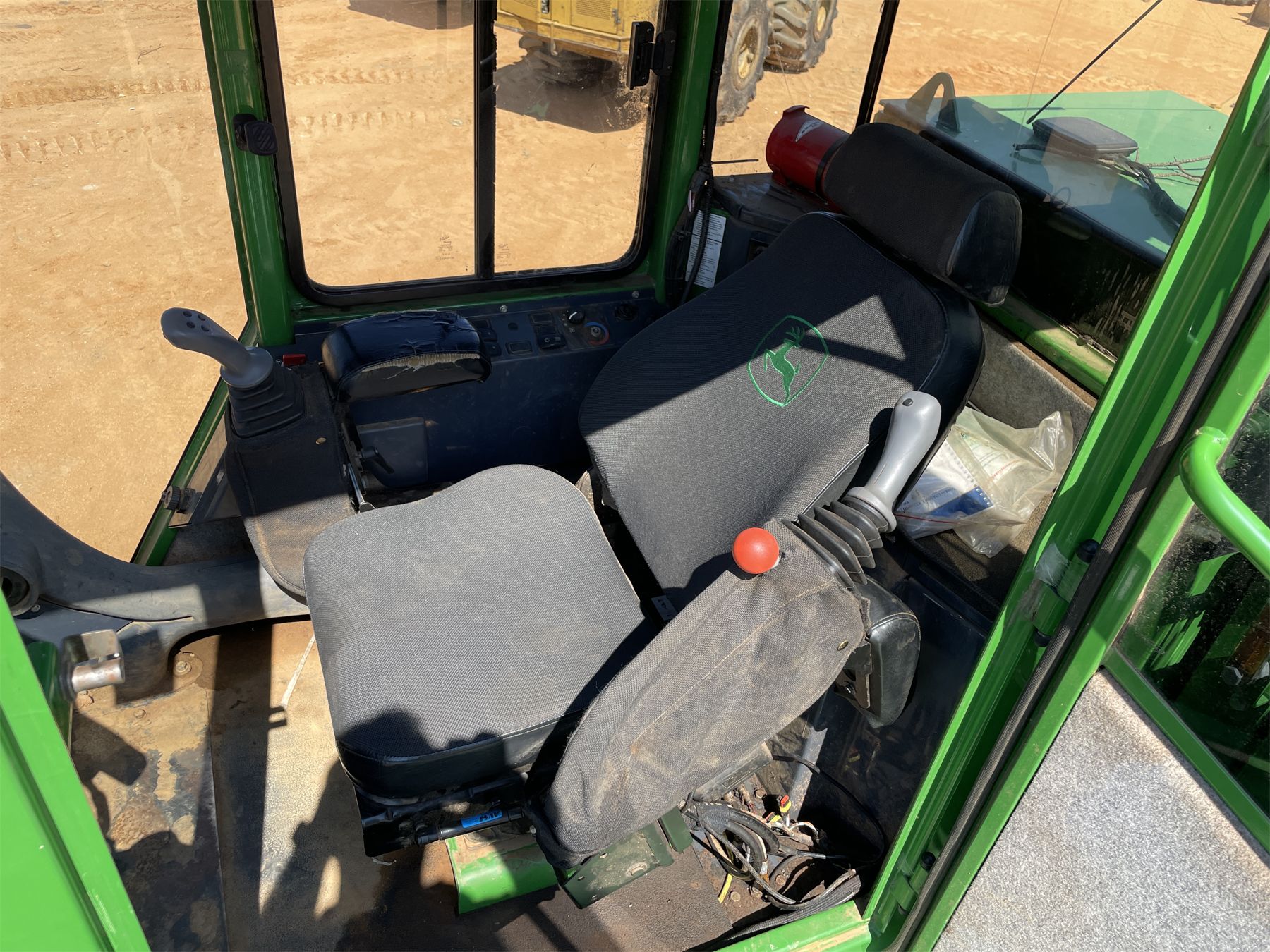 2019 JOHN DEERE 437E Log Loader - J.M. Wood Auction Company, Inc.