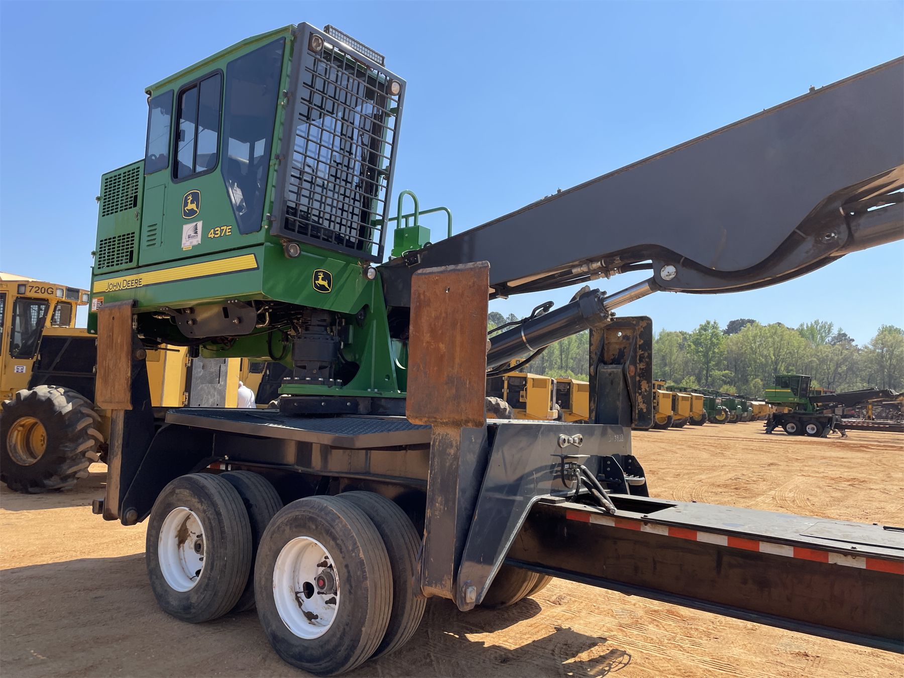 2019 JOHN DEERE 437E Log Loader - J.M. Wood Auction Company, Inc.