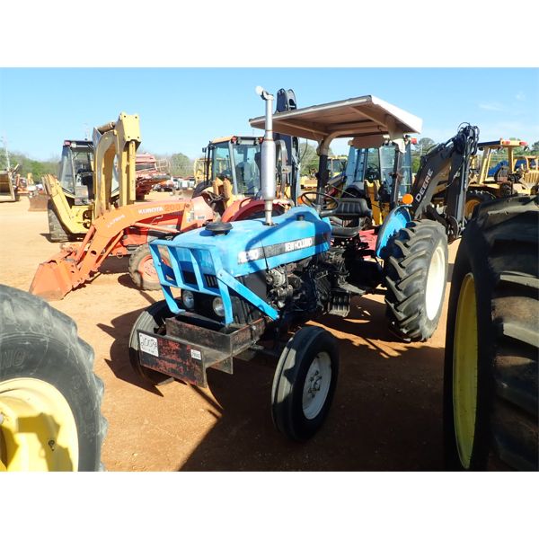 1996 NEW HOLLAND 3930 Farm Tractor
