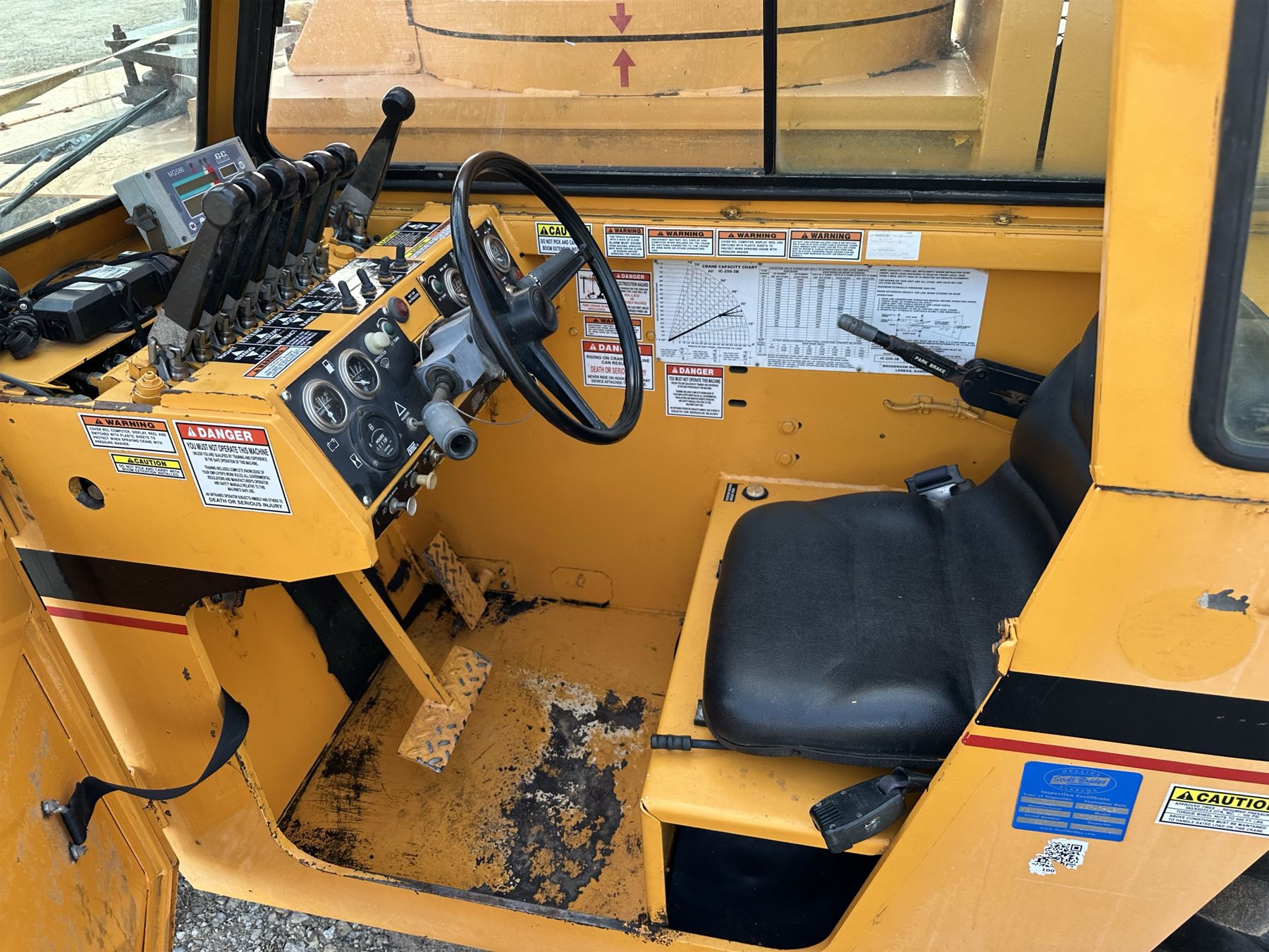 2007 BRODERSON IC2503B Yard / Carry Deck Crane