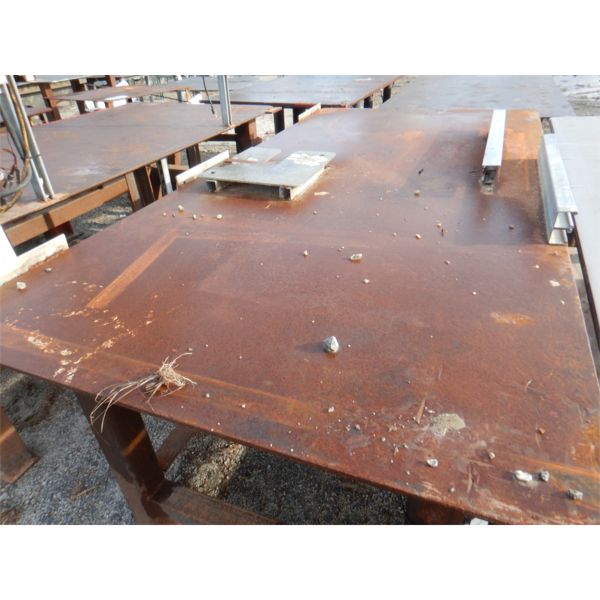 8'x4' METAL TABLE