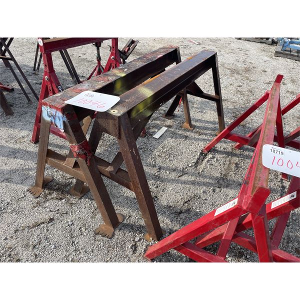 METAL SAWHORSES