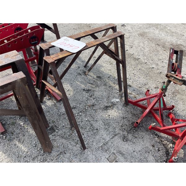 METAL SAWHORSES