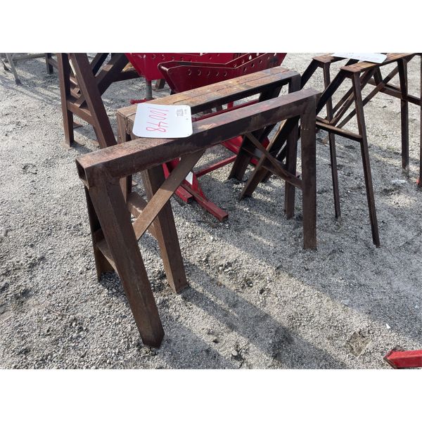 METAL SAWHORSES