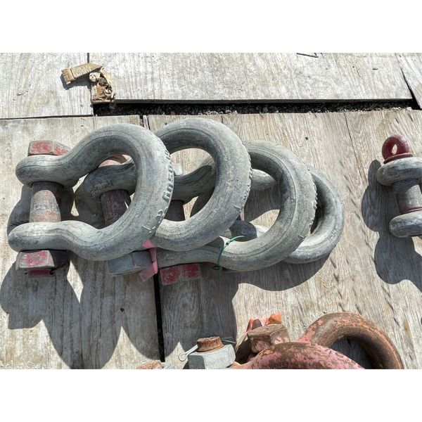 CROSBY WLL55T SHACKLES