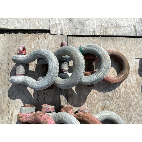 CROSBY WLL55T SHACKLES