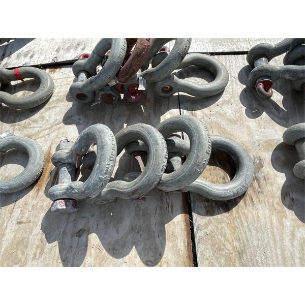 CROSBY WLL55T SHACKLES