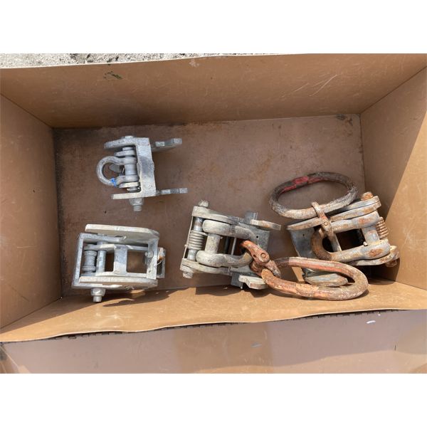 4,000 LB LIFTING CLAMPS