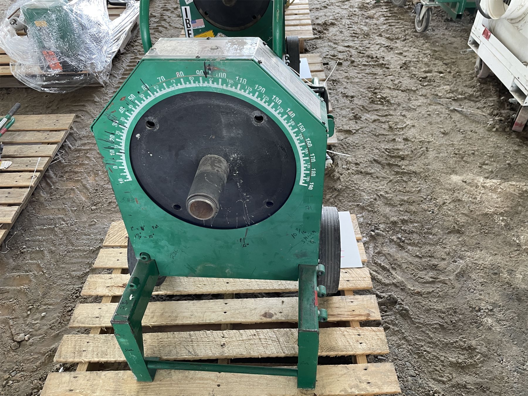GREENLEE 555C CONDUIT BENDER J.M. Wood Auction Company, Inc.