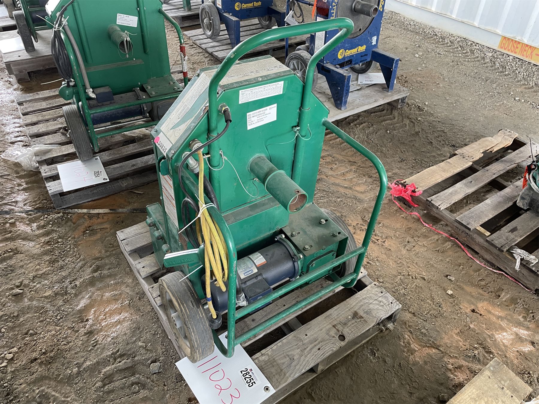 GREENLEE 555C CONDUIT BENDER J.M. Wood Auction Company, Inc.