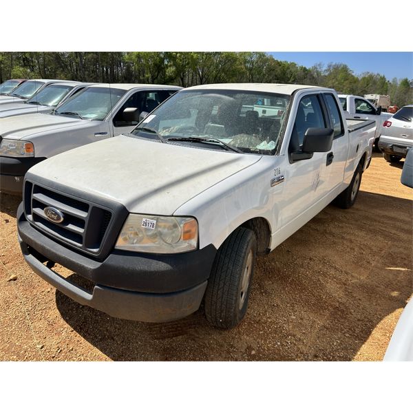 2005 FORD F150 XL Pickup Truck