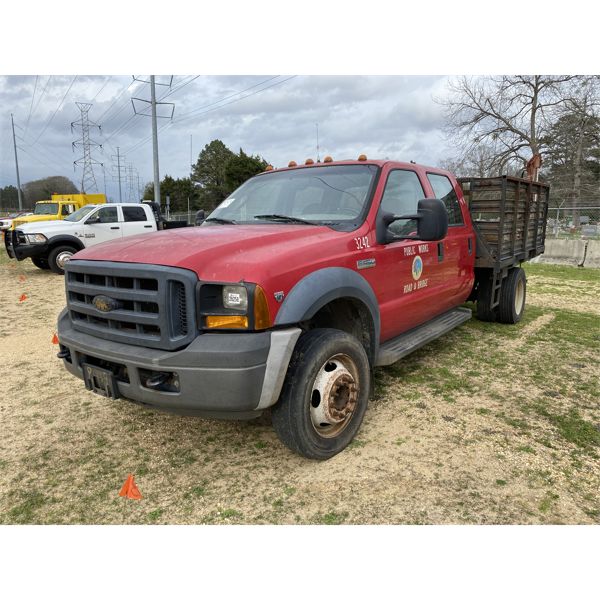 2007 FORD F450 XL Flatbed Truck