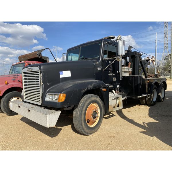 1999 FREIGHTLINER FLD120 Wrecker