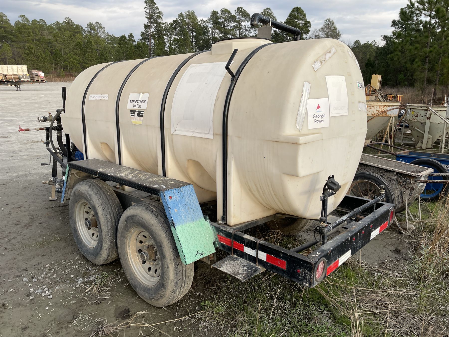 2015 WYLIE Water Tank Trailer J.M. Wood Auction Company, Inc.
