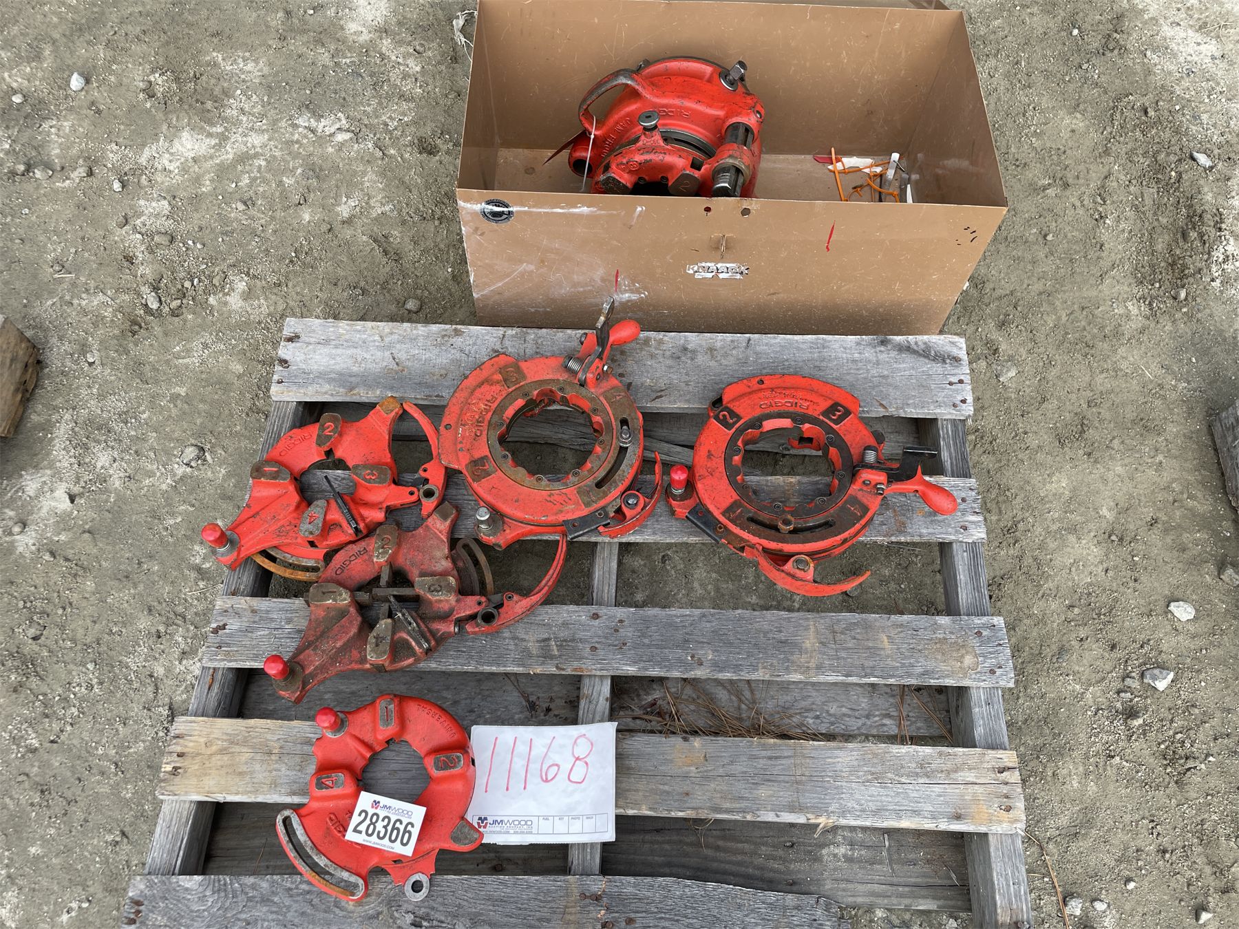 Receding Geared Threaders RIGID RECEDING GEARED THREADER - J.M. Wood Auction Company, Inc.