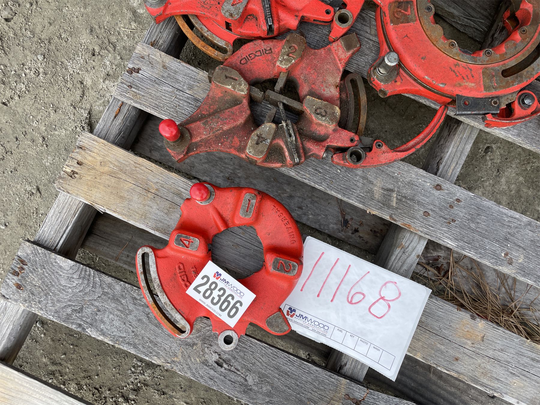 Receding Geared Threaders RIGID RECEDING GEARED THREADER - J.M. Wood Auction Company, Inc.