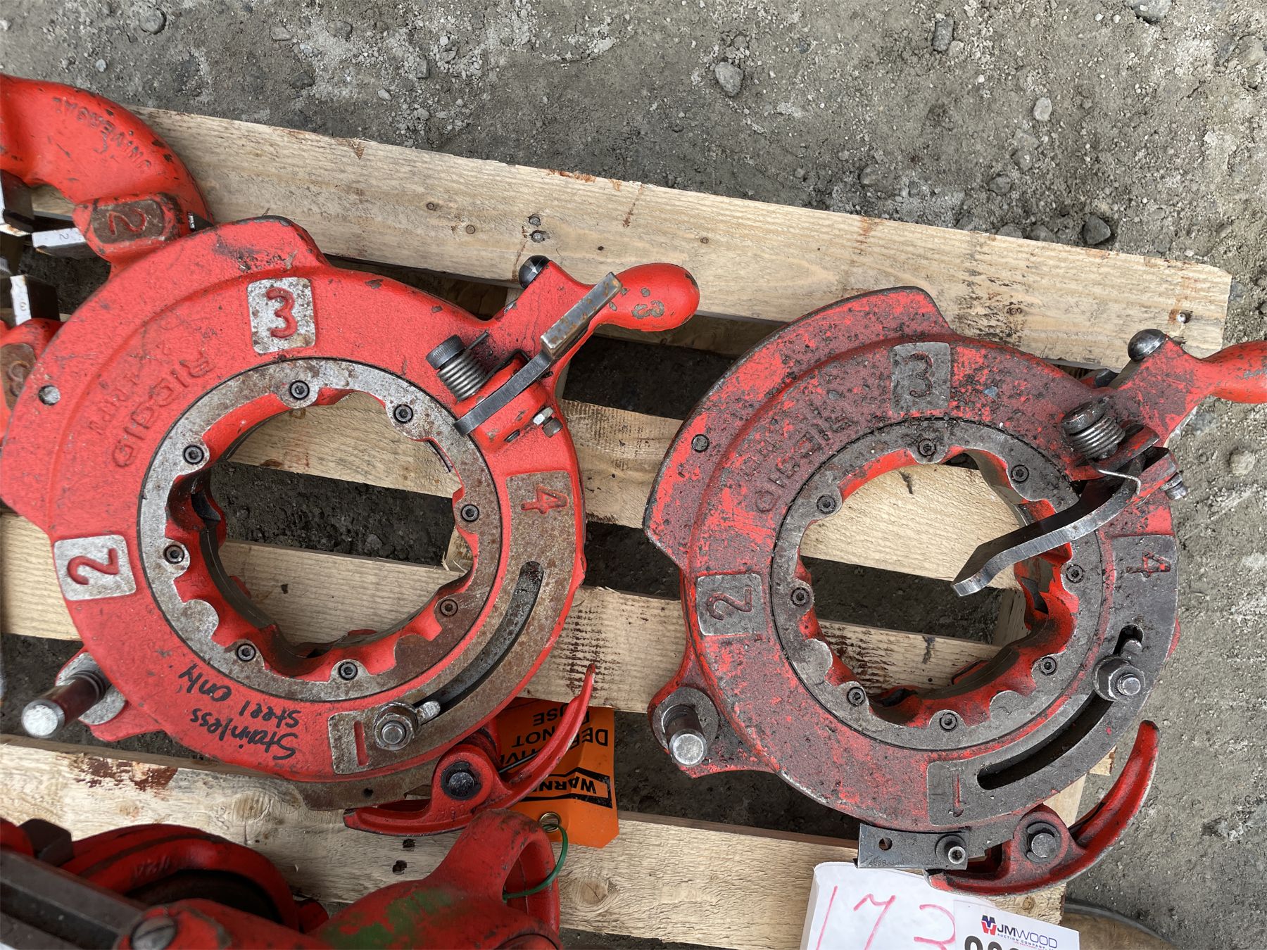 Receding Geared Threaders RIGID RECEDING GEARED THREADER - J.M. Wood Auction Company, Inc.