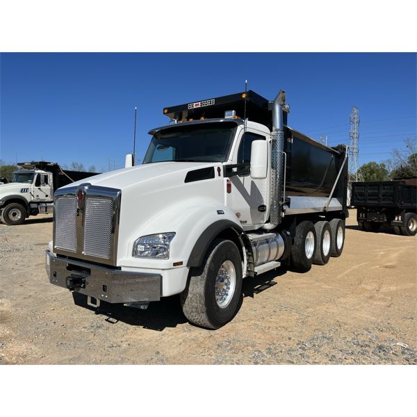 2022 KENWORTH T880 Dump Truck