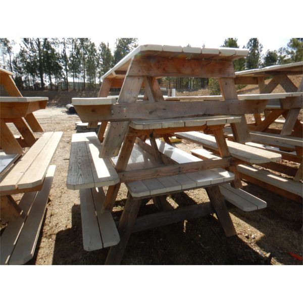 (3) 8' PICNIC TABLES