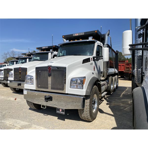 2023 KENWORTH T880S Dump Truck
