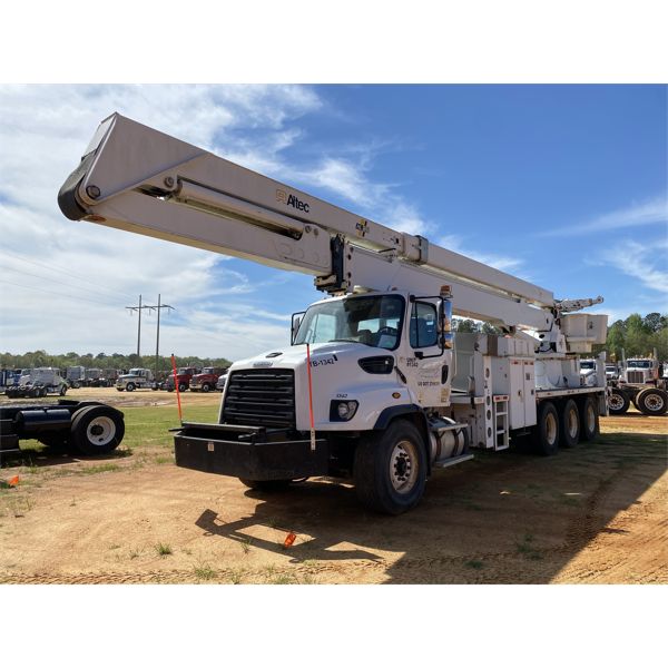 2014 FREIGHTLINER 114SD Bucket Truck