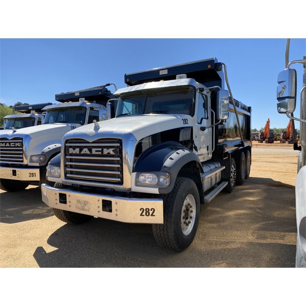 2017 MACK GU713 Dump Truck