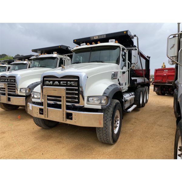 2017 MACK GU713 Dump Truck
