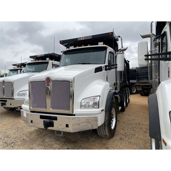 2021 KENWORTH T880 Dump Truck
