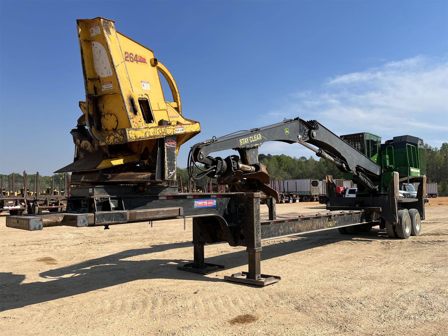 2016 JOHN DEERE 437E Log Loader - J.M. Wood Auction Company, Inc.