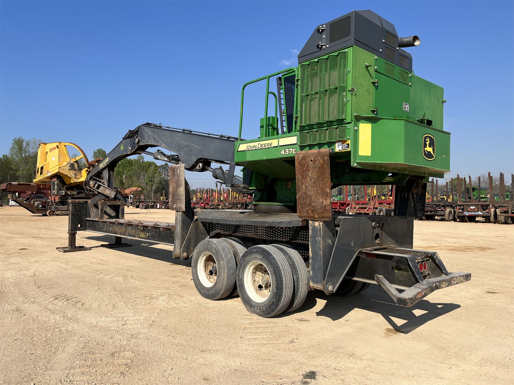 2016 JOHN DEERE 437E Log Loader - J.M. Wood Auction Company, Inc.