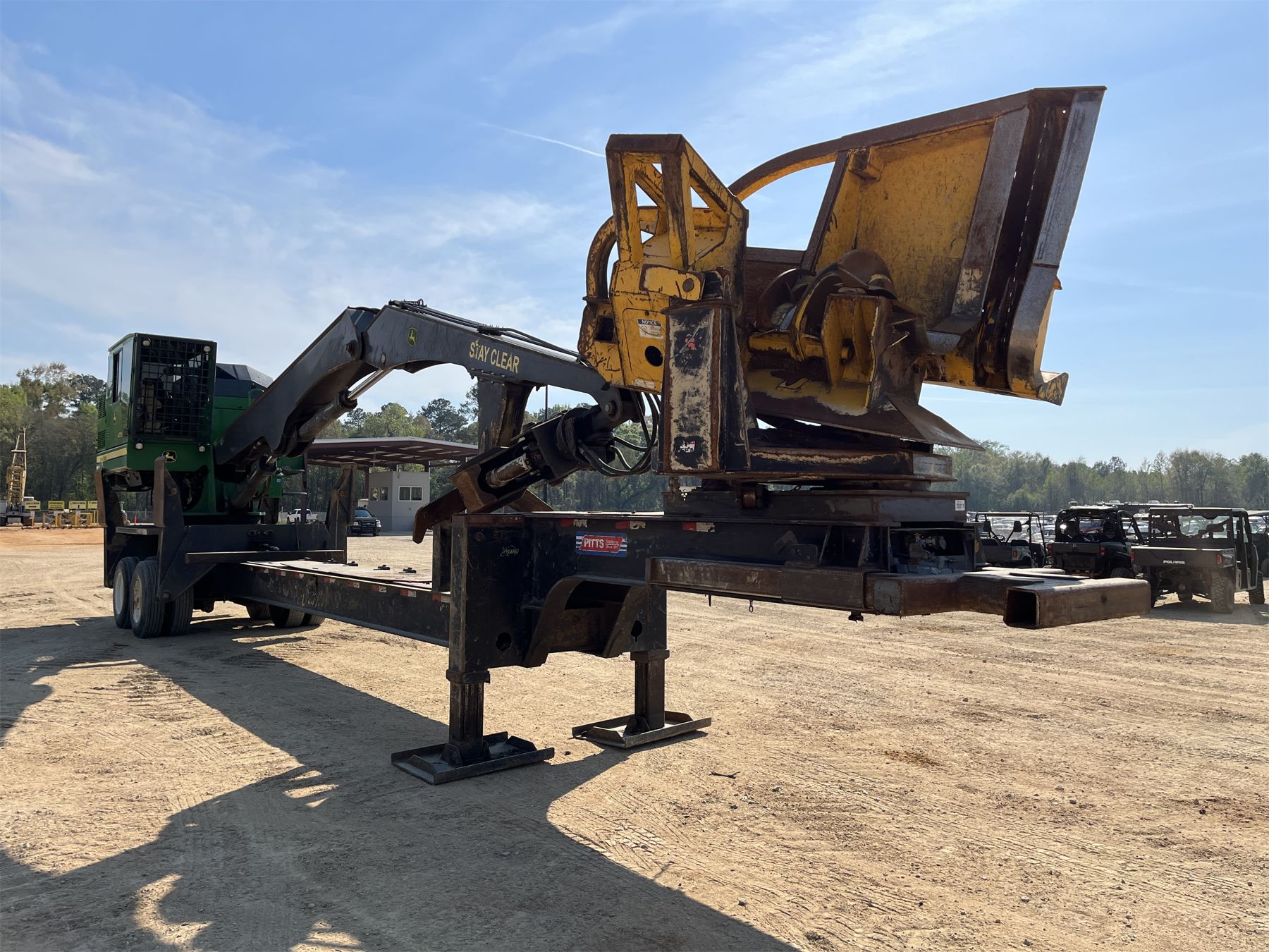 2016 JOHN DEERE 437E Log Loader - J.M. Wood Auction Company, Inc.