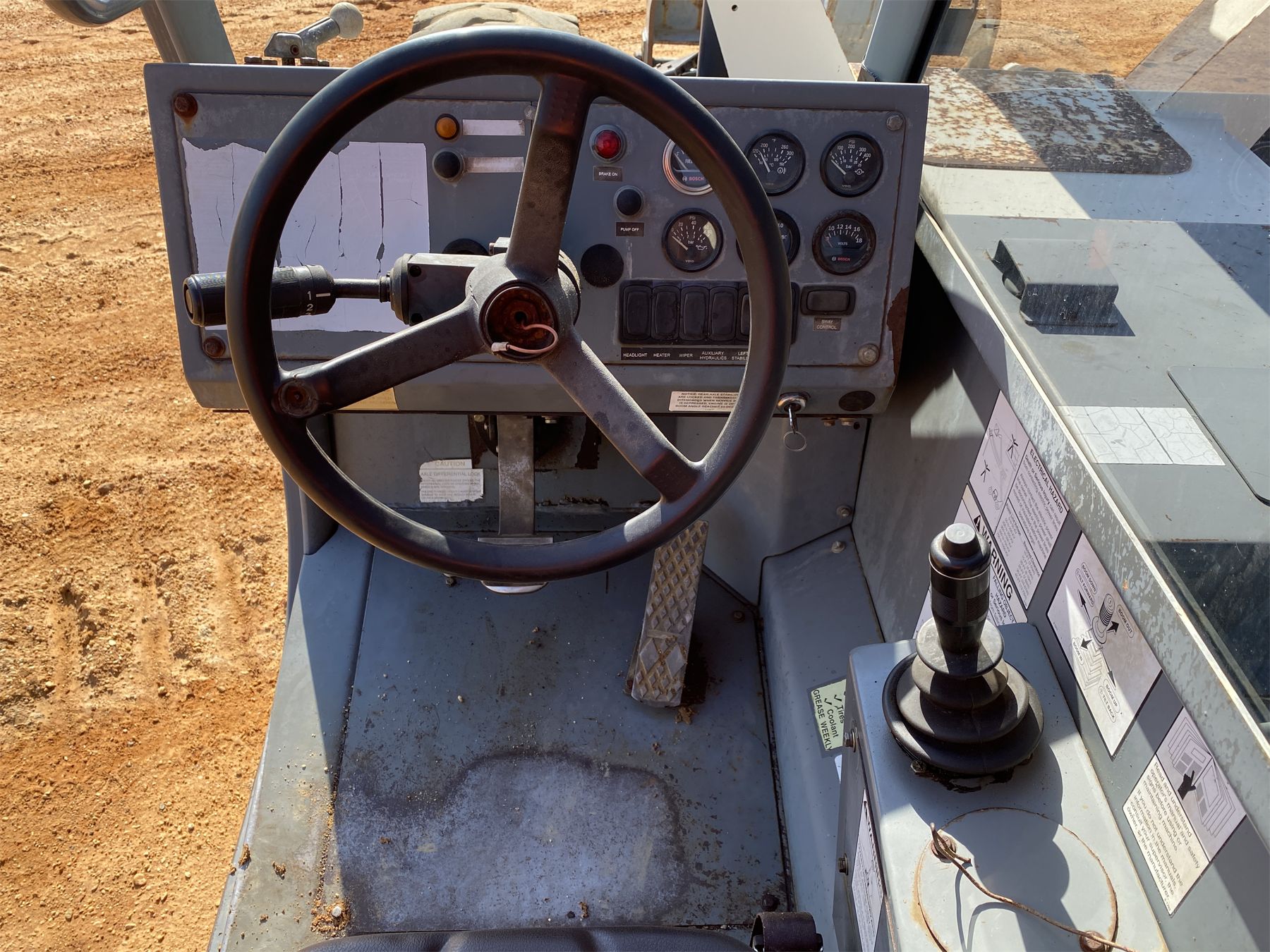 TEREX TH1006A Forklift - Telehandler - J.M. Wood Auction Company, Inc.