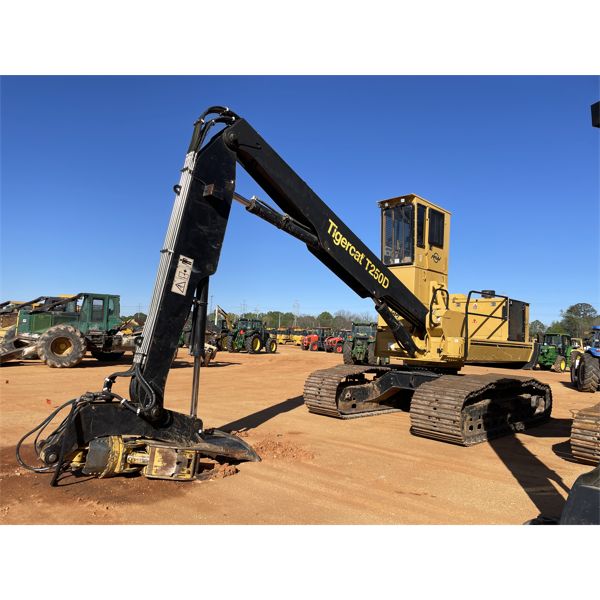 2018 TIGERCAT T250D TRACK Log Loader
