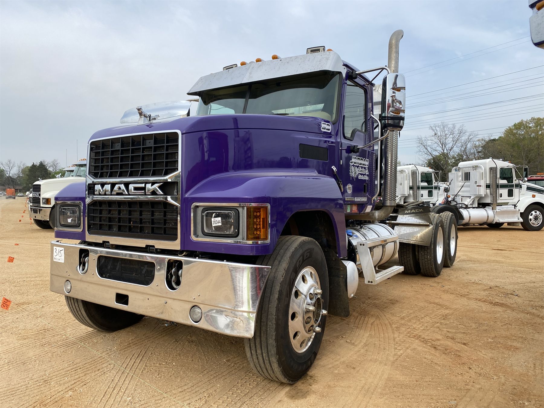 2021 MACK PI64T Day Cab Truck - J.M. Wood Auction Company, Inc.