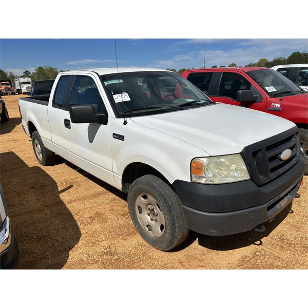 2007 FORD F150 XL Pickup Truck