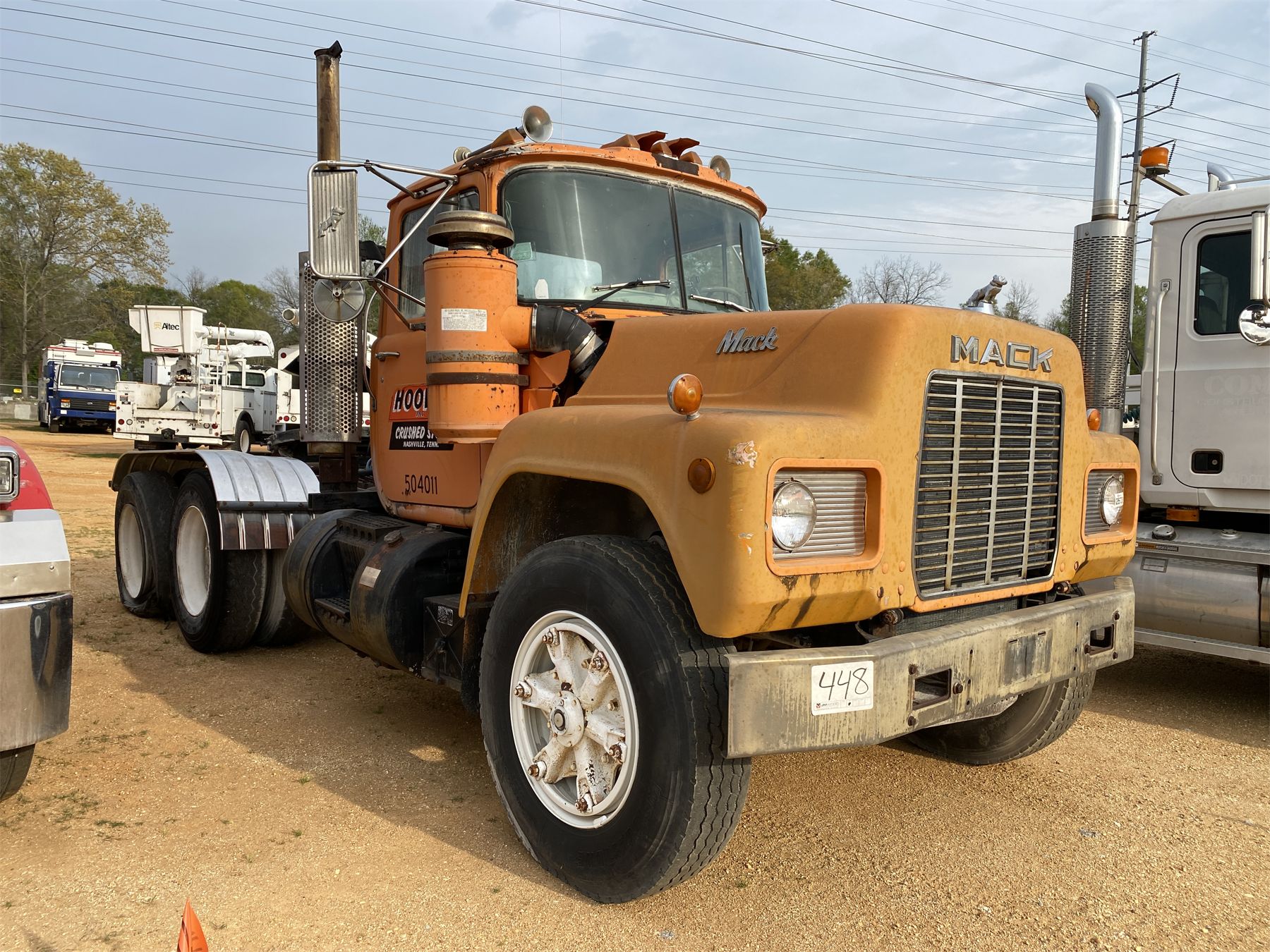 Mack R686st 1981 MACK R686ST Day Cab Truck - J.M. Wood Auction Company, Inc.