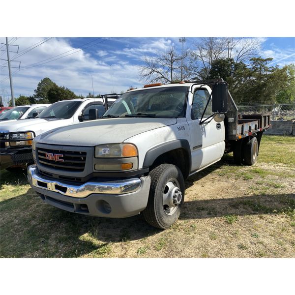 2007 GMC 3500 Flatbed Truck