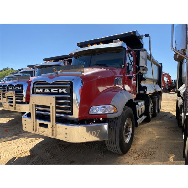 2014 MACK GU813 Dump Truck